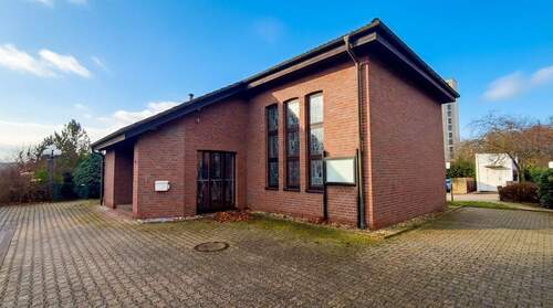 Außenansicht - Ehemaliges Gemeindehaus - Verwandeln Sie dieses Gebäude in ein einzigartiges Loft-Zuhause