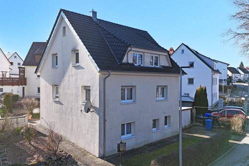 Nordost-Ansicht - 7 Zimmer Einfamilienhaus in Albstadt