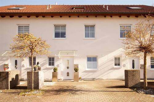 Nordwest-Ansicht - 5 Zimmer Reihenmittelhaus zum Kaufen in Langweid am Lech