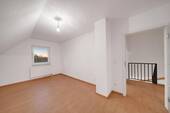 Schlafzimmer - Einfamilienhaus mit 142,00 m&sup2; in Ingolstadt zum Kaufen