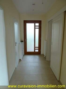 Eingangsflur 2. Ansicht.JPG - 