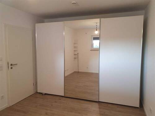Schiebetürenschrank im Schlafzimmer - 