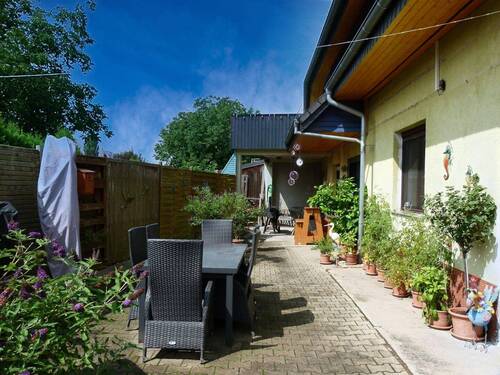 Terrasse - 7 Zimmer Einfamilienhaus zum Kaufen in Sinsheim