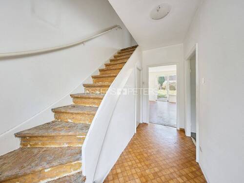 Treppenhaus - Reihenmittelhaus mit 61,60 m&sup2; in Hamburg zum Kaufen