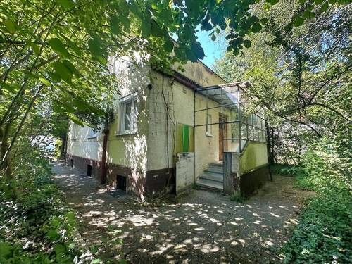 Uriges Bestandsgebäude - 