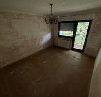 Gemütliche 2-Zimmer-Wohnung in ruhiger Lage von Baumholder - renovierungsbedürftig und gut angebunden - mietfreie Zeit bei Eigenrenovierung [HMR-O51E0