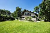 Gartenansicht - Ambach: Landhaus-Traum in Seenähe mit Baureserve