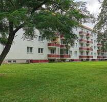 Möblierte Wohnung mit Balkon! - 371,00&nbsp;EUR Kaltmiete, ca.&nbsp; 57,80&nbsp;m&sup2;&nbsp;Wohnfl&auml;che in Merseburg (PLZ: 06217)