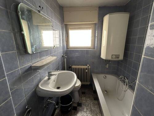 Badezimmer (Vorderhaus) - 