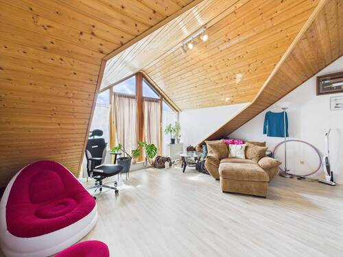 Dachgeschoss - Reihenhaus mit Herz - perfekt für Familien