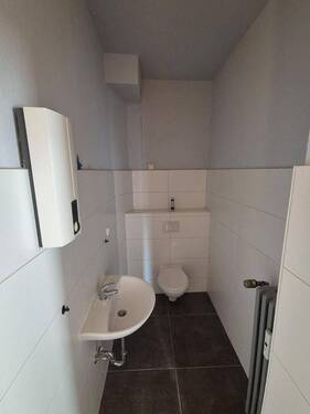 Bild 1 - Attraktive 2 Zimmer Wohnung mit saniertem Badezimmer!