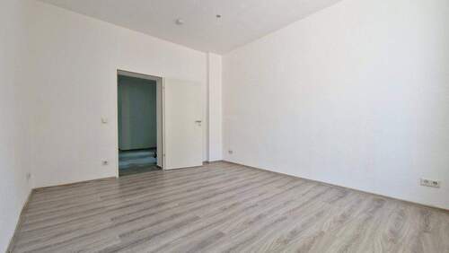 Wohnzimmer - 2 Zimmer Etagenwohnung in Oberhausen