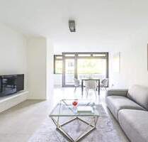 Zentral gelegene, sanierte City-Wohnung mit separatem Tiefgaragenplatz – Top-Lage nahe Steinplatz, sofort beziehbar. - Berlin Charlottenburg