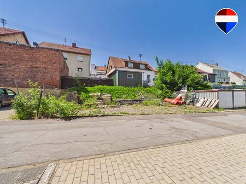 94fffb2a9fc24e74b2fd3847a1509b37_100_CAM01722G0-PR0075-STILL003 Kopie - 6 Zimmer Einfamilienhaus zum Kaufen in Quierschied