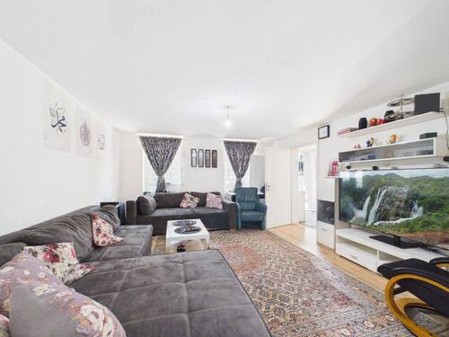 REMAX Immobilien DeLux Haus in Quierschied zu verkaufen - 6 Zimmer Einfamilienhaus in Quierschied