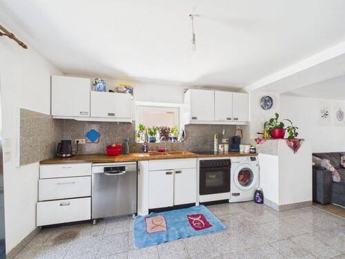 REMAX Immobilien DeLux Haus in Quierschied zu verkaufen - Einfamilienhaus mit 142,60 m&sup2; in Quierschied zum Kaufen
