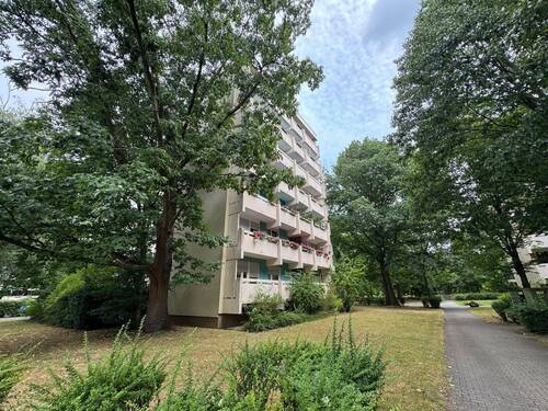 Wohnhaus/ Anlage.JPG - Freie 3-Zi.-ETW. mit Balkon & Stellplatz inkl. EBK