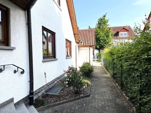 Hauseingang - 6 Zimmer Mehrfamilienhaus, Wohnhaus in Heppenheim (Bergstraße)
