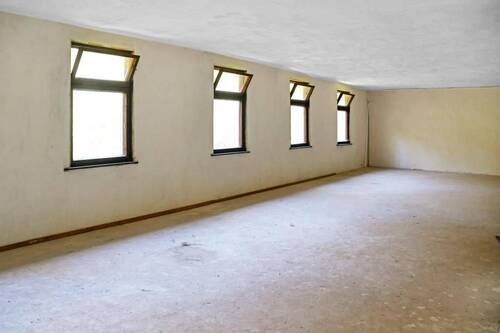 loftartiges Zimmer - 