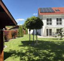 Neuwertige 5-Zi.-DHH | Bj. 2022 | 500 m² Grundstück | Waldrandlage - Brunnthal Waldbrunn