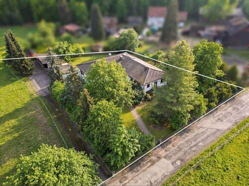Luftansicht_Haus - 9 Zimmer Mehrfamilienhaus, Wohnhaus zum Kaufen in Fritzlar