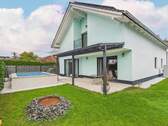 Garten - Nachhaltig & stilvoll wohnen - Familienidylle mit Pool und Garten in Brunnthal-Waldbrunn