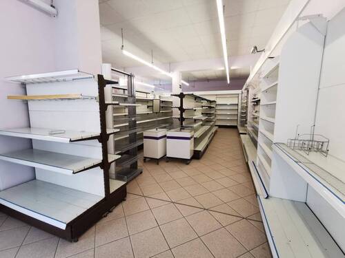 Blick ins Geschäft - 3 Zimmer Gewerbeobjekt (Büro, Produktion, Verkauf) in Bad Lobenstein