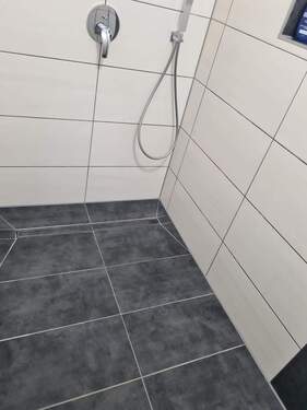 bc50ee6a-22ce-4110-b393-98fefe31a7fe.jpeg - 