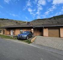 Freistehendes Zweifamilienhaus und Garage in ruhiger Lage - Simmerath Dedenborn