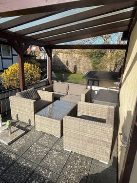 Balkon-hochwertige Rattanmöbel - Einfamilienhaus mit 115,00 m&sup2; in Korbach zum Kaufen