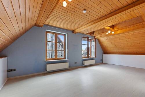 Wohn- und Esszimmer - DG - Großzügiges Zuhause für Familien oder Mehrgenerationen - sofort bezugsfrei