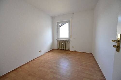Kinderzimmer/Büro - 