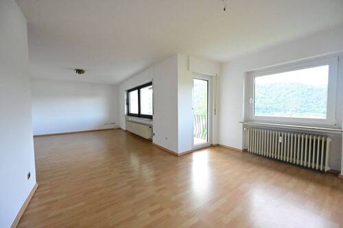 Wohn- und Esszimmer - 