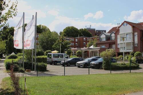 190 Außenansicht Umgebung Diakonie St. Rochussstr. - 