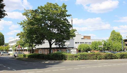 195 Außenansicht Umgebung Rathaus St. Rochussstr. - 