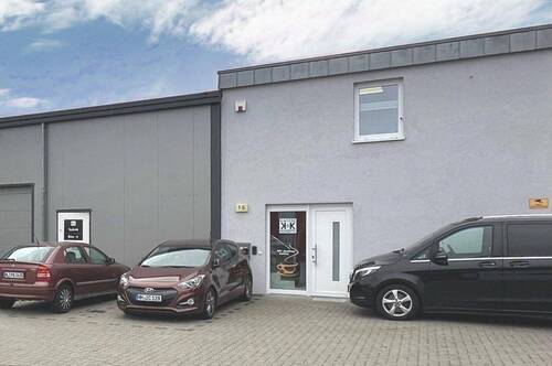 Eingang Bürotrakt - Halle zum Kaufen in Lübeck