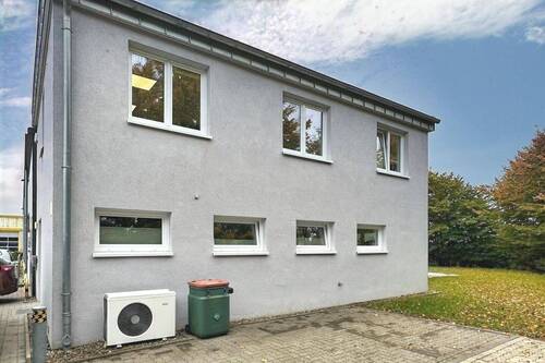 Seitenansicht Büroflügel - 