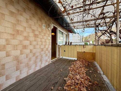 Obergeschoss: Überdachter Balkon - 