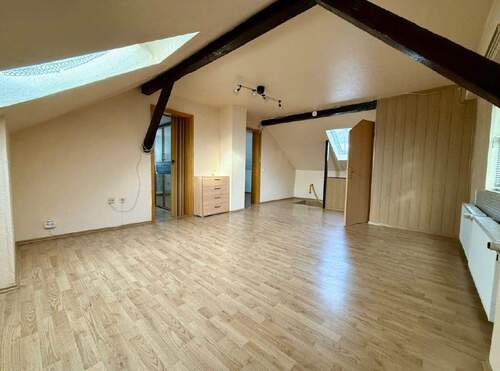 Dachgeschoss: Flexibler Durchgangsraum - 