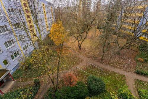 Hofsicht von der Wohnung - 3 Zimmer Etagenwohnung in Berlin