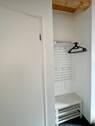 Kleine Garderobe im Flurbereich EG.jpeg - 