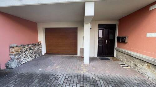 Garagen/Hauseingang - 