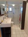 Bad mit Dusche EG - 