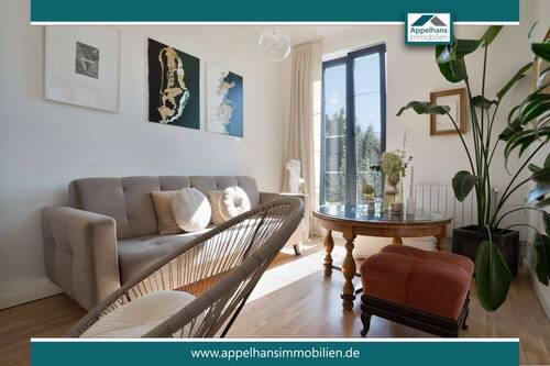 Wohnzimmer OG - 2 Zimmer Mehrfamilienhaus, Wohnhaus in Bielefeld