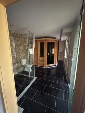 7d790d7a-d8d2-4679-855a-7049dc54c24c.jpeg - 