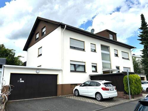 Hauseingang - 3 Zimmer Etagenwohnung zum Kaufen in Königswinter