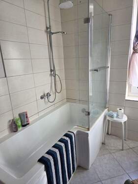 .Wanne mit Duschzone - 