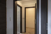 Flur zum Bad im EG - 