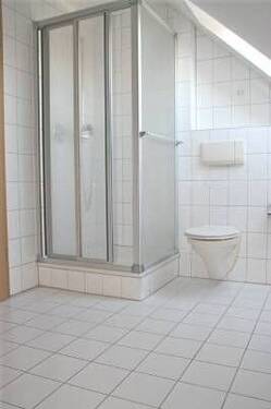 Gäste WC mit Dusche - 