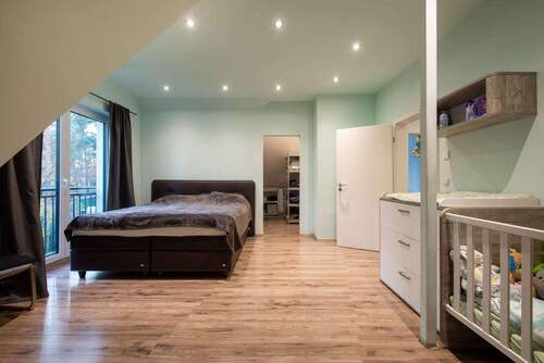 Schlafzimmer - Mehrfamilienhaus, Wohnhaus mit 368,00 m&sup2; in Borkwalde zum Kaufen